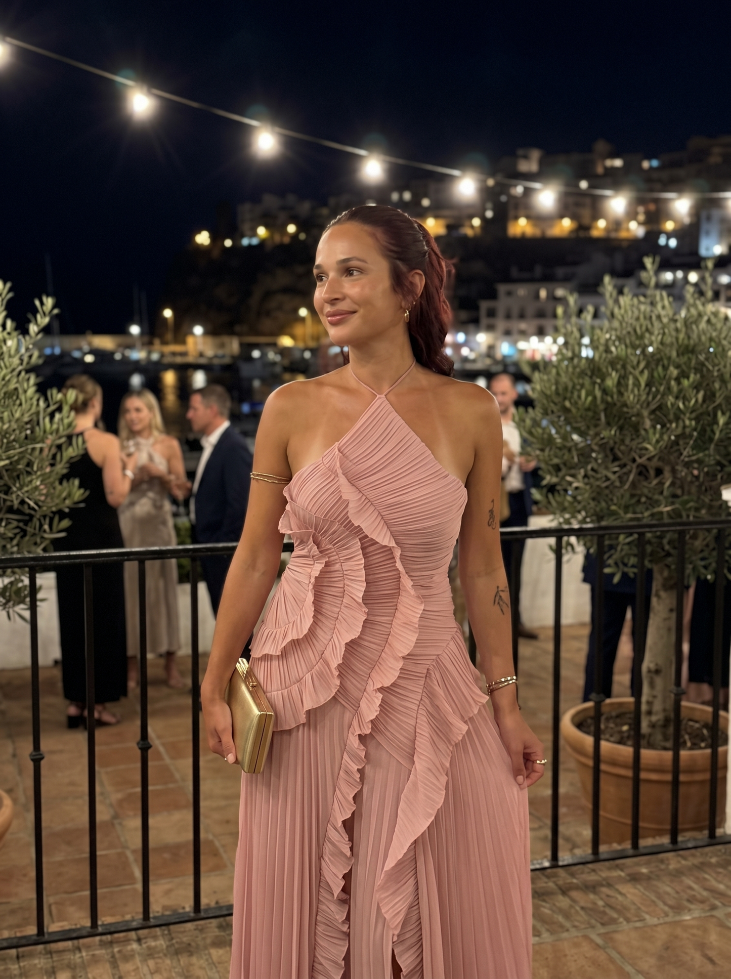Long pleated dress with ruffles